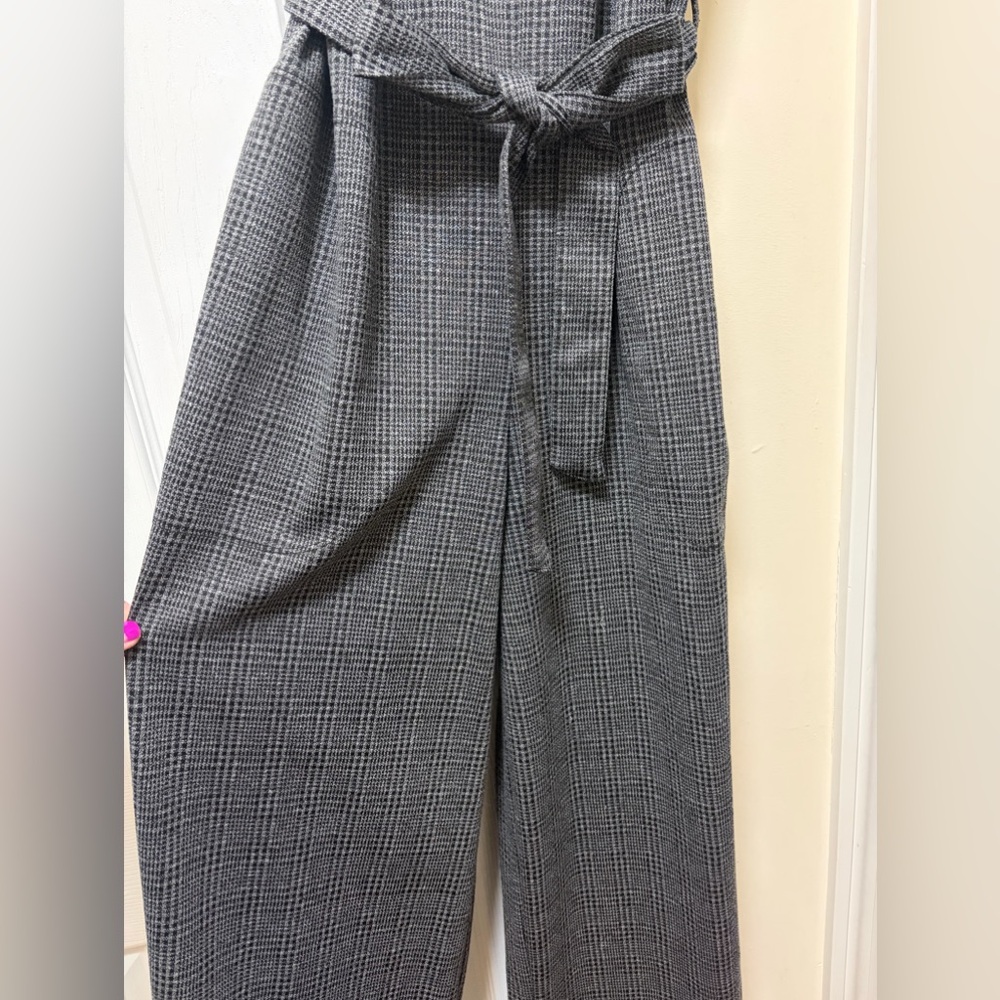 Maxi Studio Jumpsuit with belt - Picture 3 of 3